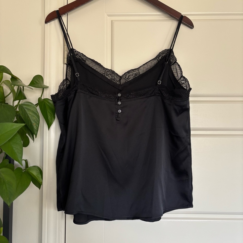 • [Abercrombie] Lace Trim Cami • - Picture 6 of 8